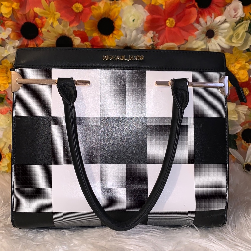 Michel Kors black and white bag